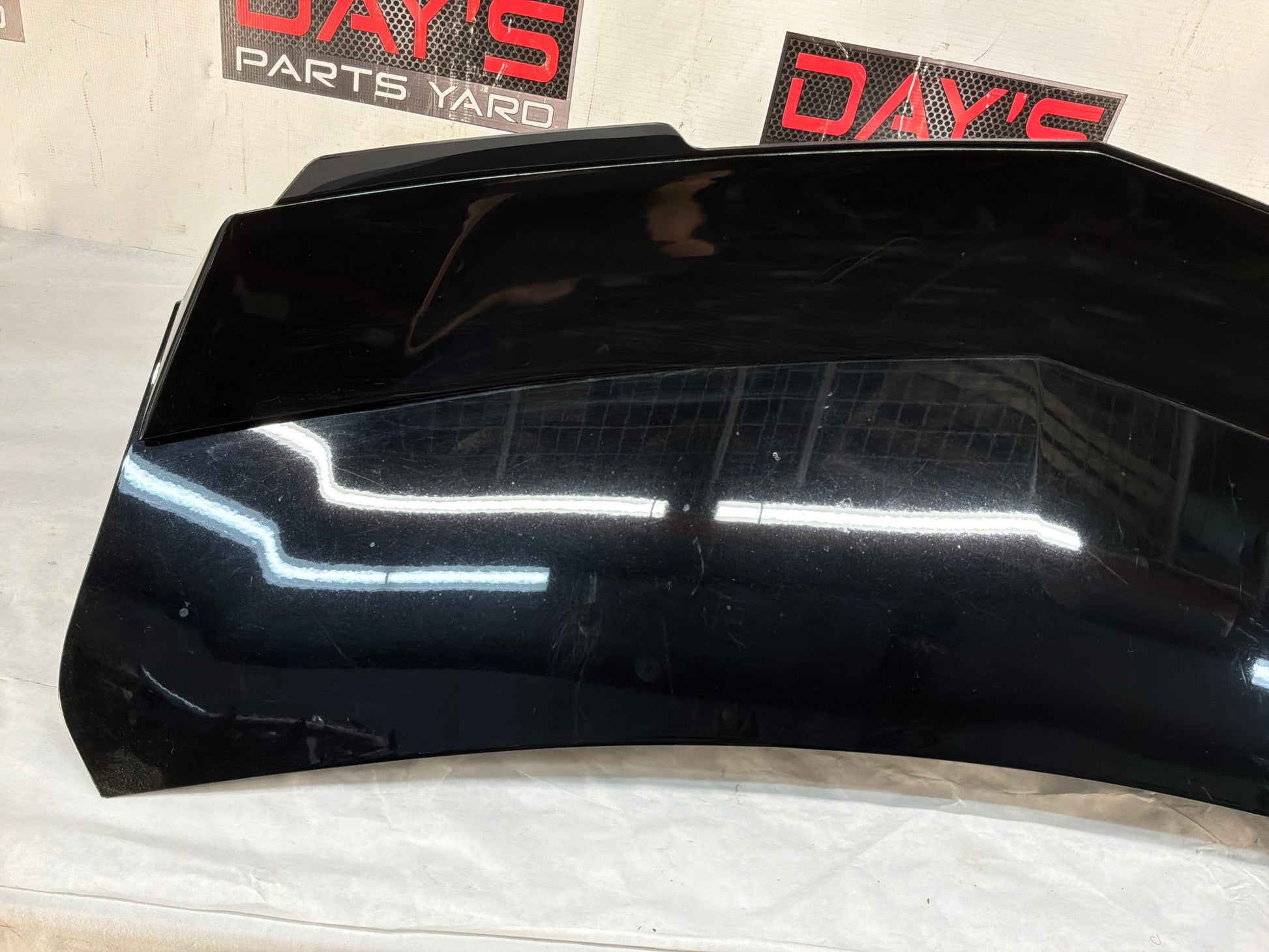 Trunk lid - Day's Parts Yard