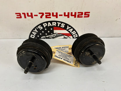 2002 Chevy C5 Corvette RH & LH Engine Motor Mounts OEM