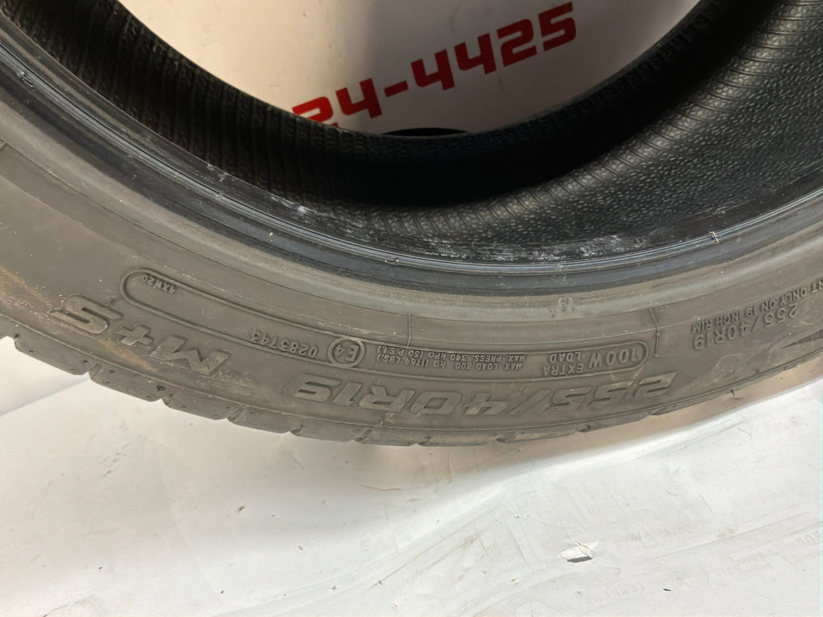 255/40/R19 Cooper Zeon Tire