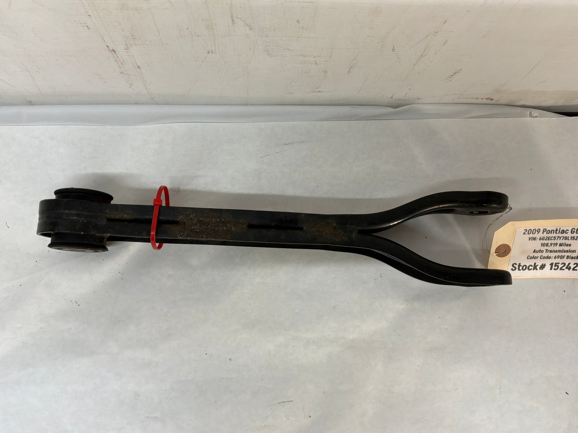 Rh front lower control arm - Day's Parts Yard