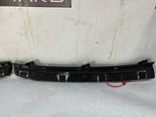 2015 Chevrolet Camaro SS 1LE RH & LH Taillight Tail Light Bumper Brackets OEM