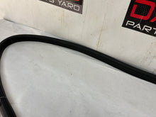 Rh door seal - Day's Parts Yard