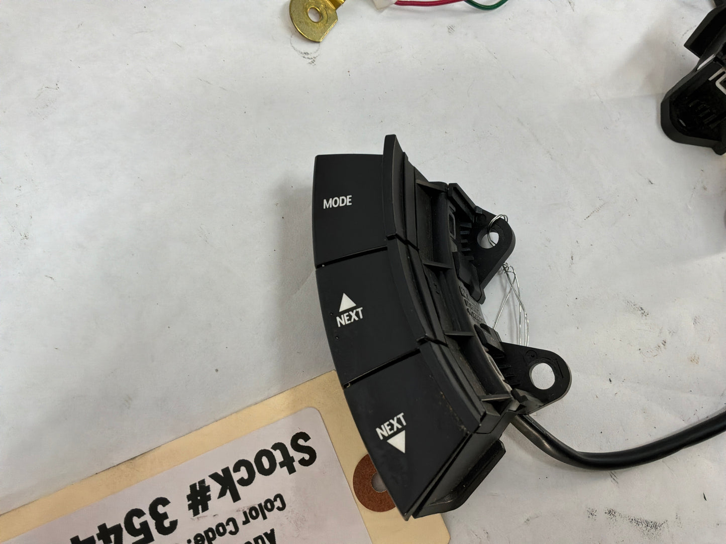 2005 Pontiac GTO Steering Wheel Radio Control Buttons Switches OEM