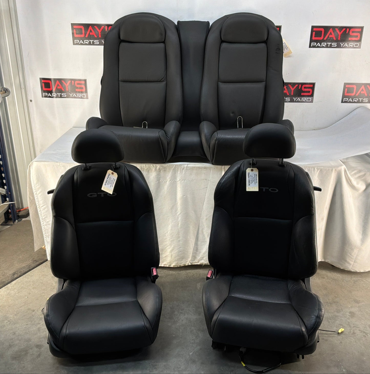 2004 Pontiac GTO Seats Fronts and Rears Black Leather OEM