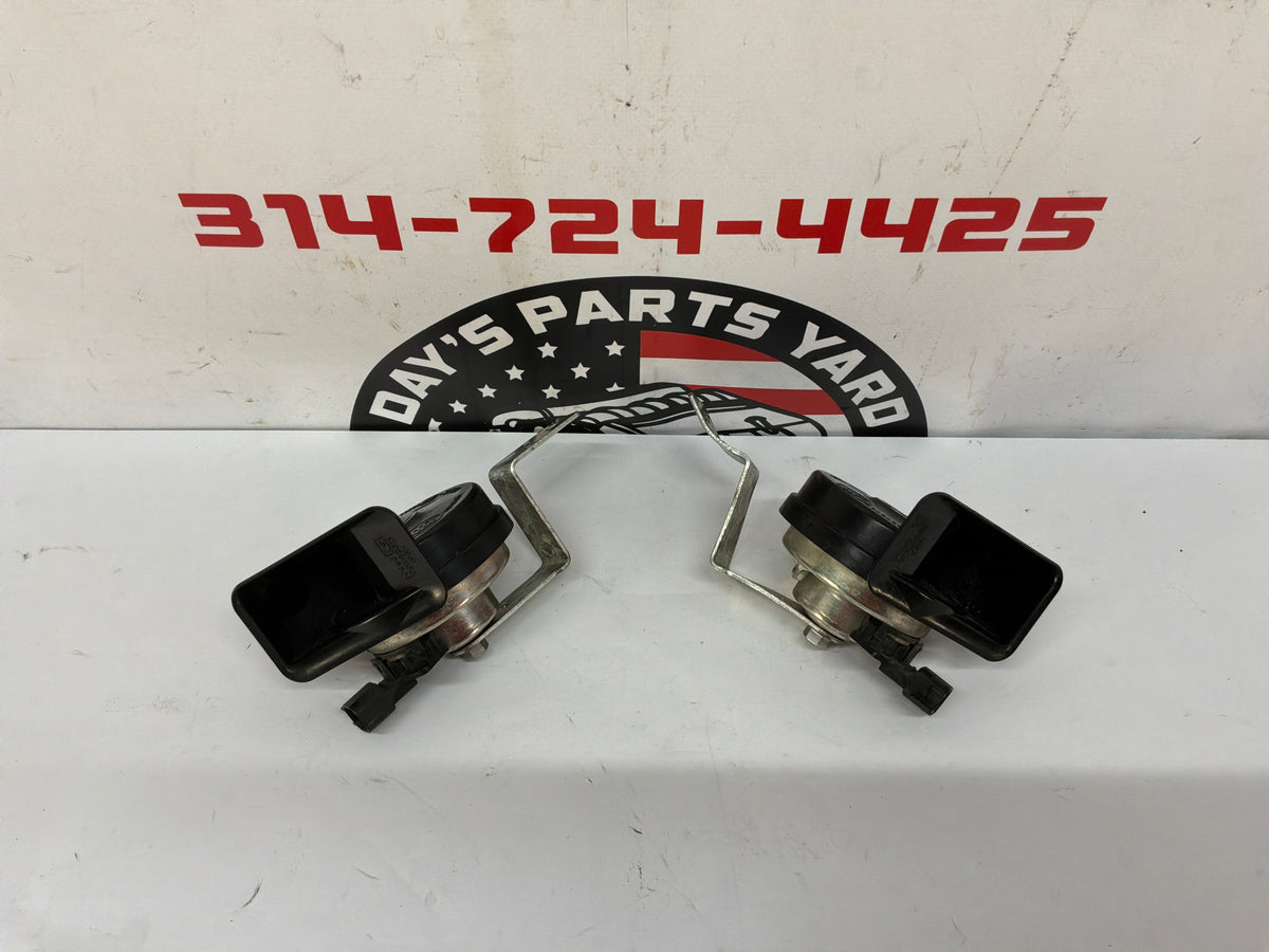 Horns - Day's Parts Yard