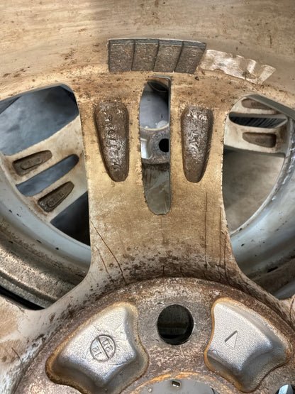 Wheels and tire - Day's Parts Yard