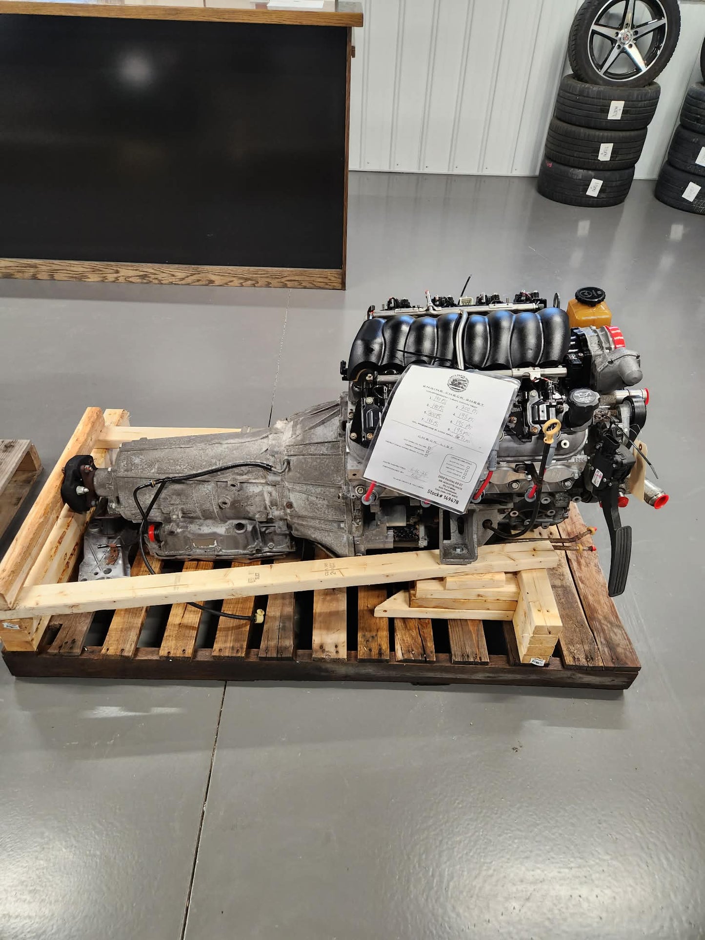 6.0L L76 LS2 Engine 6L80 Automatic Transmission Drivetrain Pullout