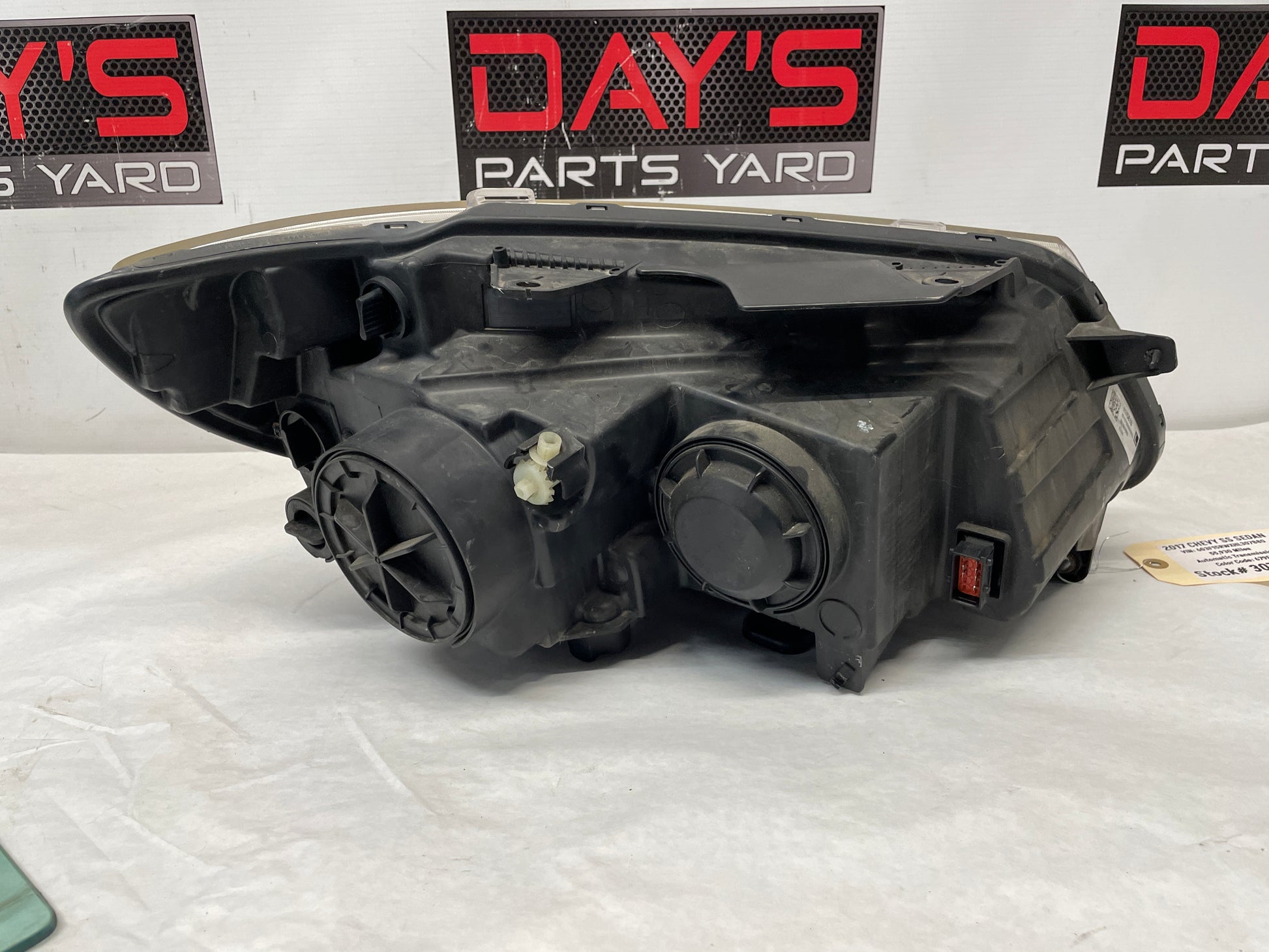 2017 Chevy SS Sedan LH Driver Head Light Lamp Headlight OEM - Day's Parts Yard