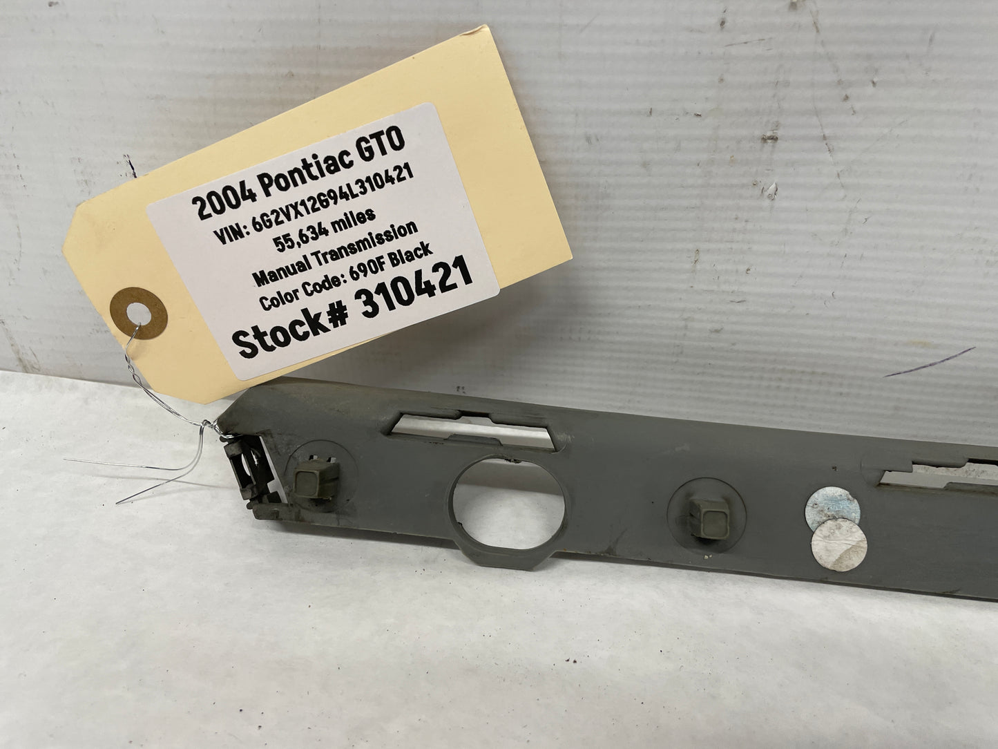 2004 Pontiac GTO LH Driver Front Bumper Fender Brackets Guide OEM - Day's Parts Yard