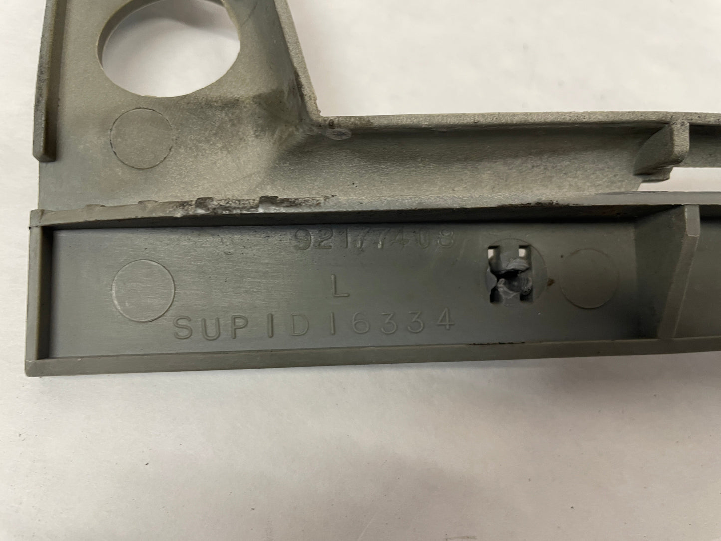 2004 Pontiac GTO LH Driver Front Bumper Fender Brackets Guide OEM - Day's Parts Yard