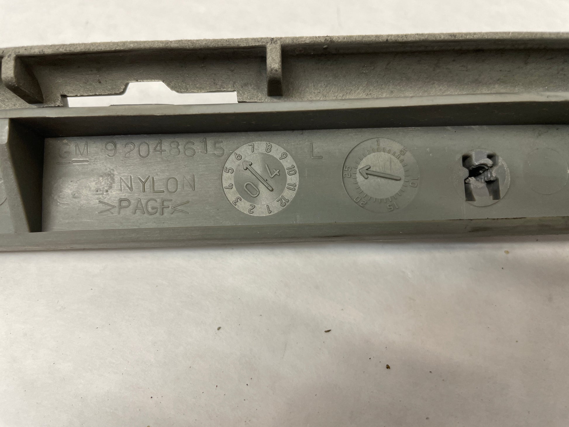 2004 Pontiac GTO LH Driver Front Bumper Fender Brackets Guide OEM - Day's Parts Yard