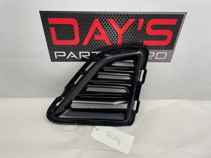 2018 Chevy Camaro SS RH Passenger Front Scoop Cooling Vent OEM