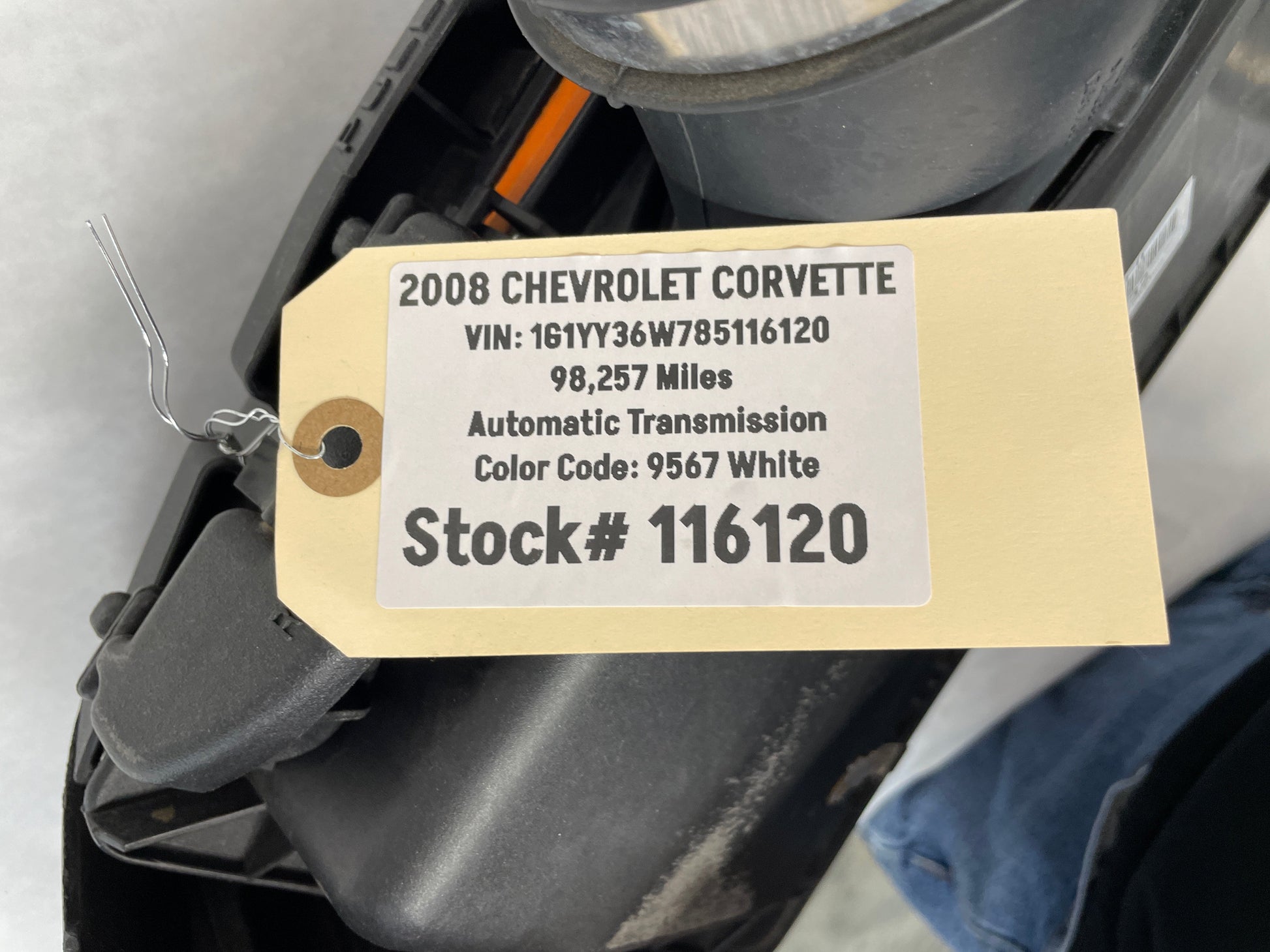 2008 Chevy Corvette Air Cleaner Assembly OEM - Day's Parts Yard