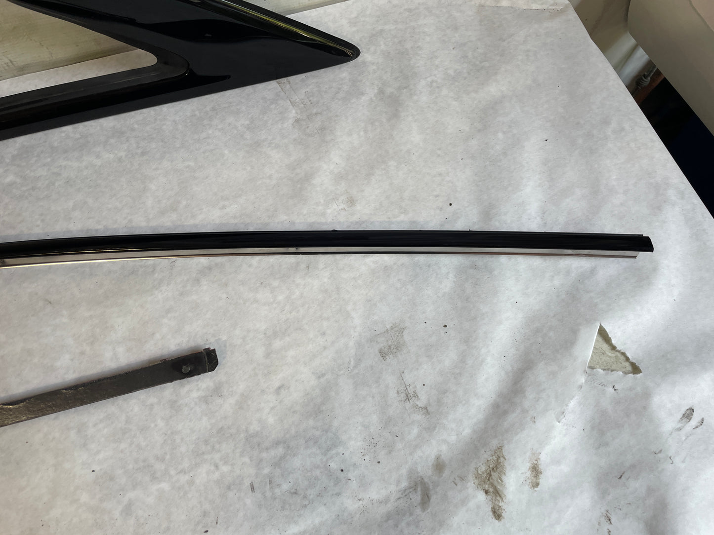 2017 Cadillac ATS-V Coupe Black RH & LH Window Sill Molding Trim Covers OEM - Day's Parts Yard