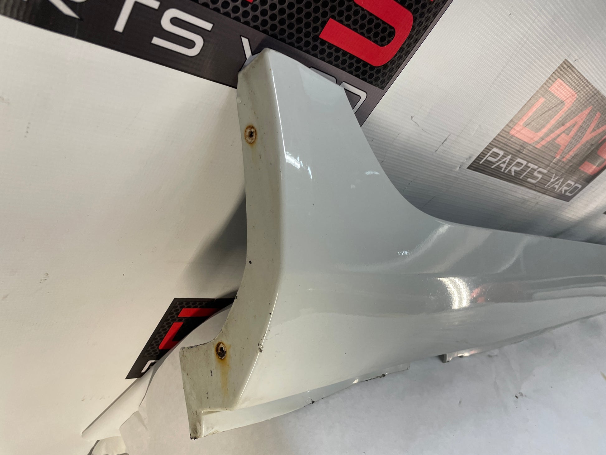 2013 Chevy Caprice PPV RH Passenger Rocker Molding Side Skirt Panel Trim Molding OEM - Day's Parts Yard