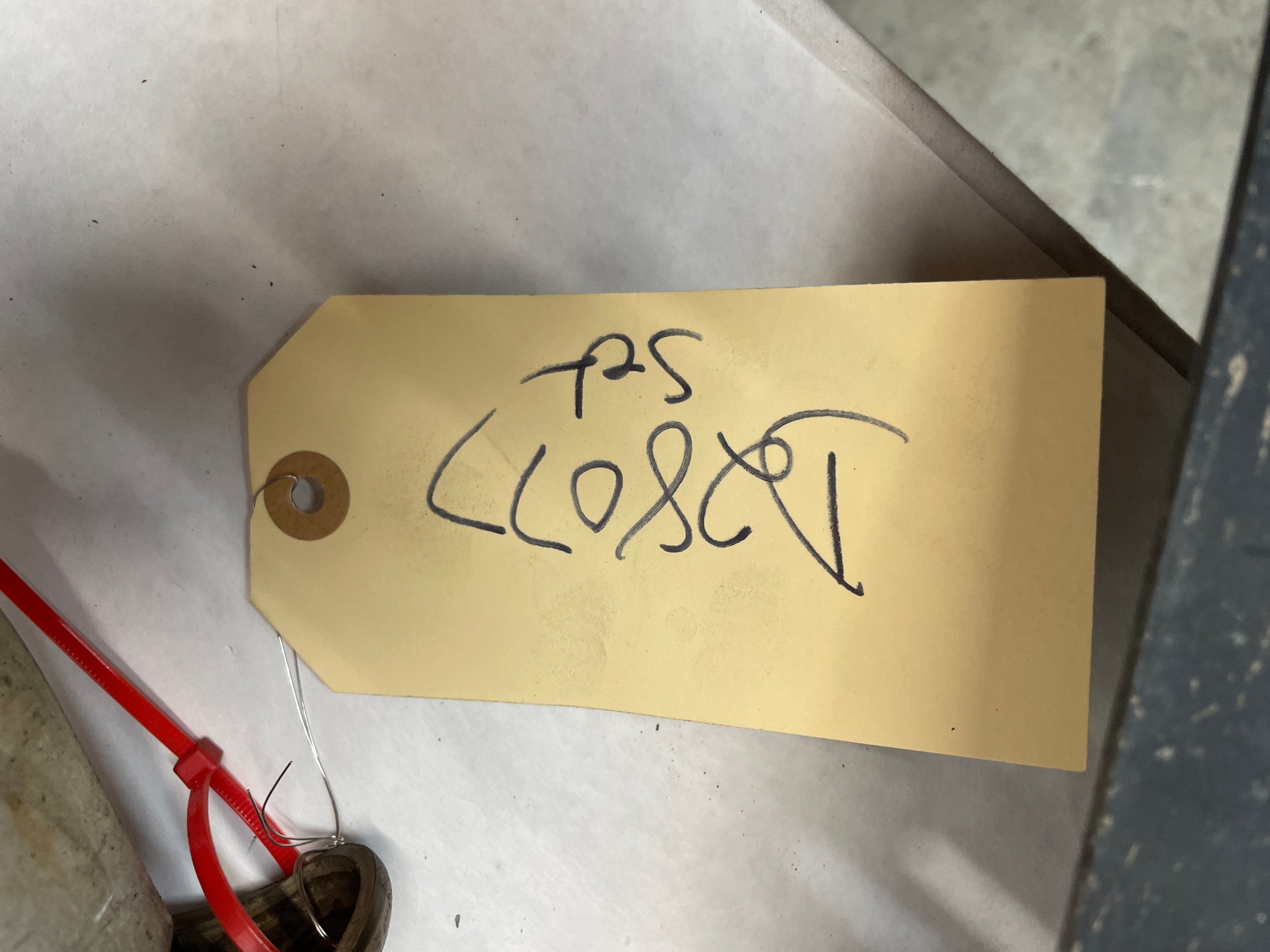 2004 Pontiac GTO RH & LH Exhaust Catalytic Converters Manifold Pipes - Day's Parts Yard