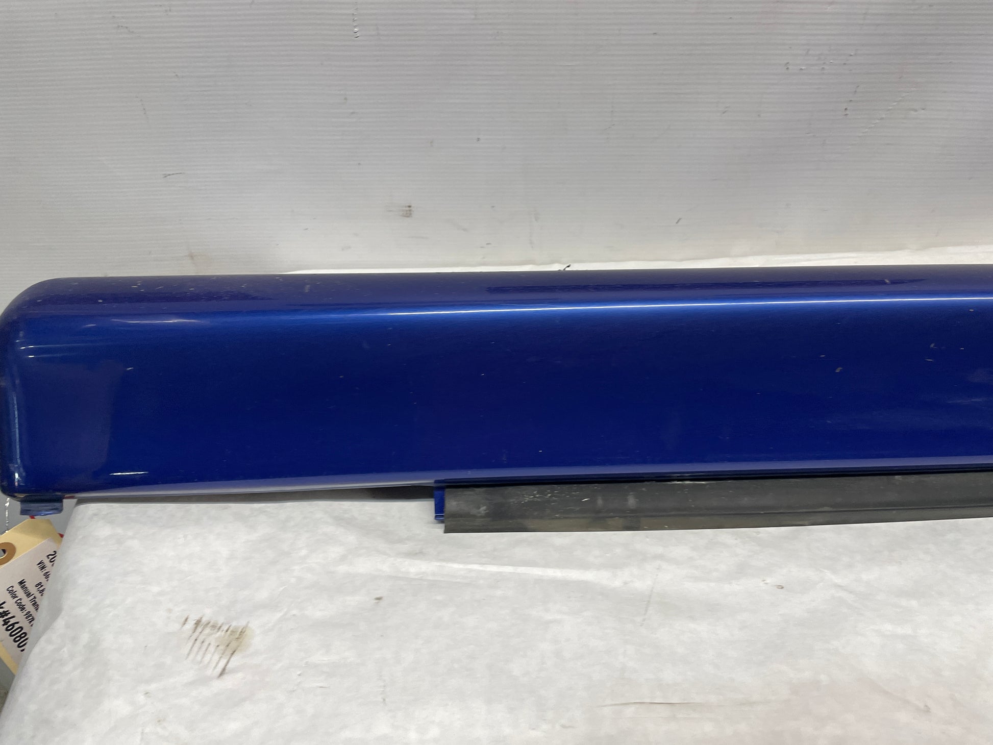2005 Pontiac GTO RH Passenger Rocker Molding Side Skirt Panel Trim OEM - Day's Parts Yard