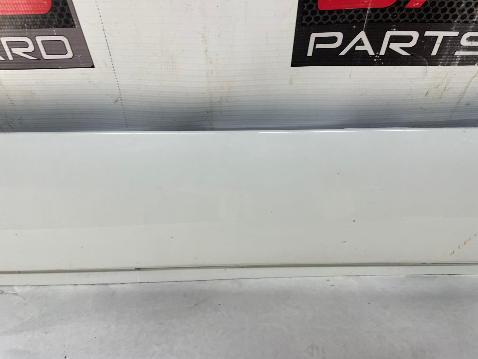2013 Chevy Caprice PPV RH Passenger Rocker Molding Side Skirt Panel Trim Molding OEM - Day's Parts Yard