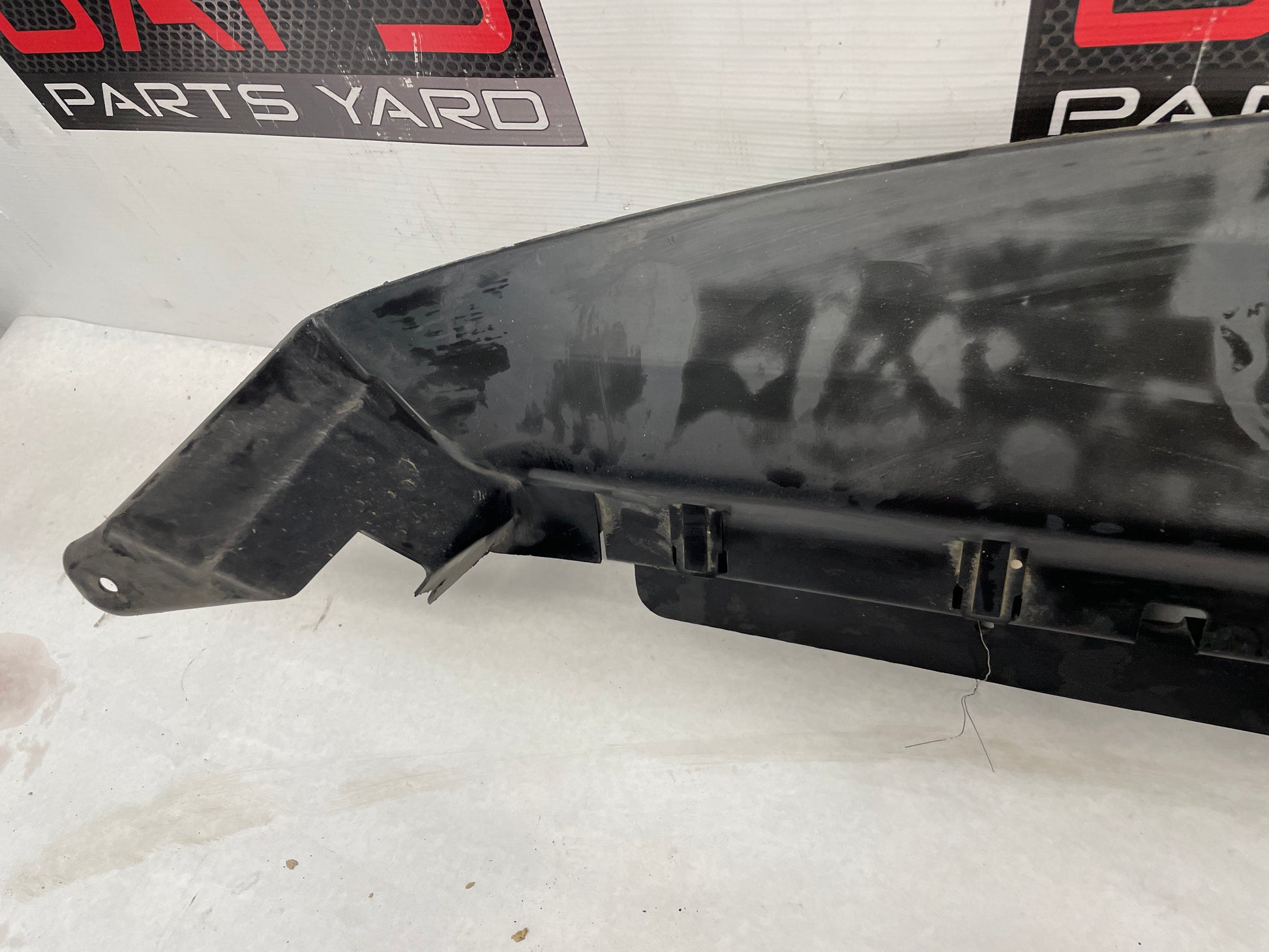 2004 Pontiac GTO Radiator Air Inlet Lower Duct OEM - Day's Parts Yard