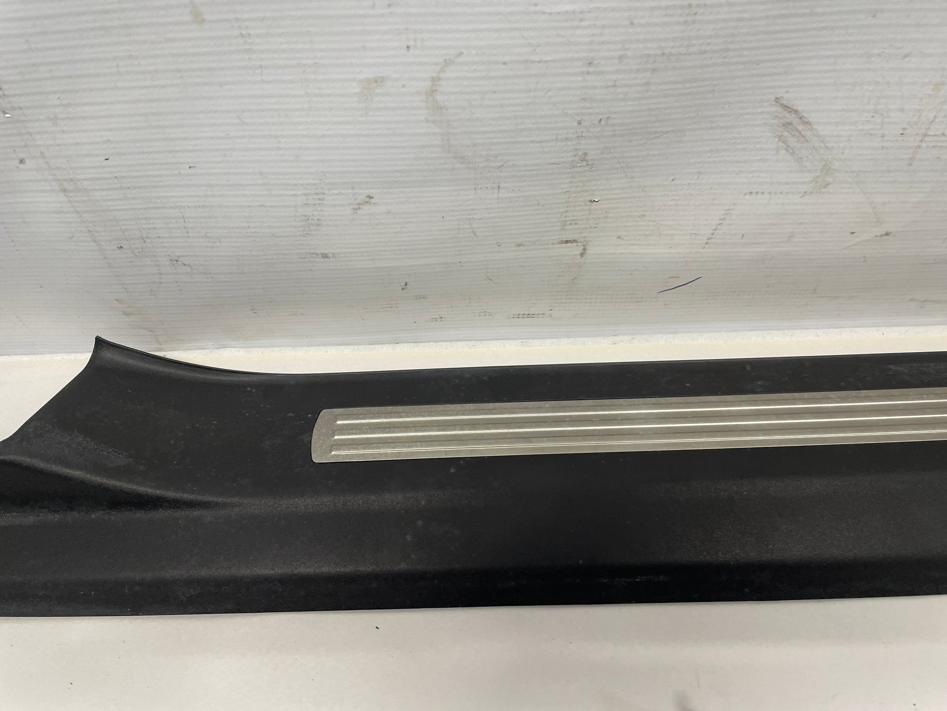 2014 Chevy SS Sedan RH Passenger Front Scuff Sill Plate OEM - Day's Parts Yard