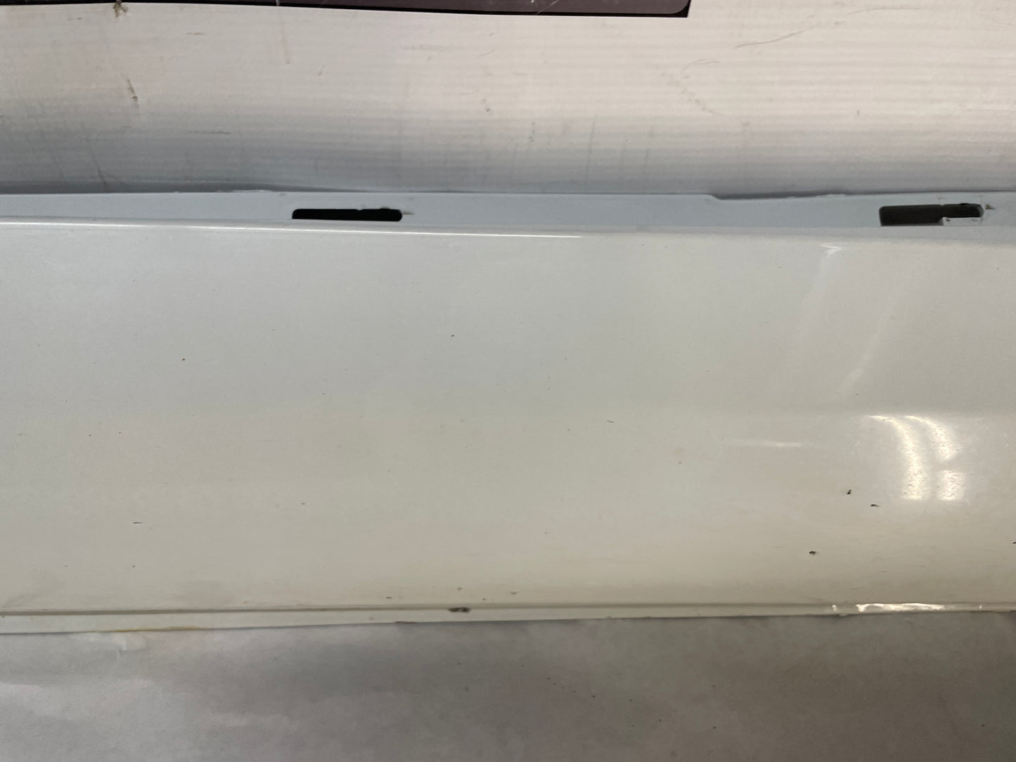 2013 Chevy Caprice PPV RH Passenger Rocker Molding Side Skirt Panel Trim Molding OEM - Day's Parts Yard