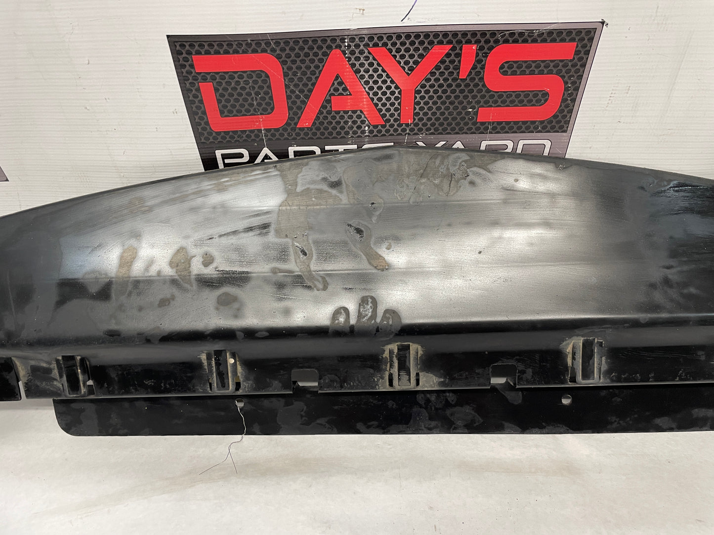 2004 Pontiac GTO Radiator Air Inlet Lower Duct OEM - Day's Parts Yard
