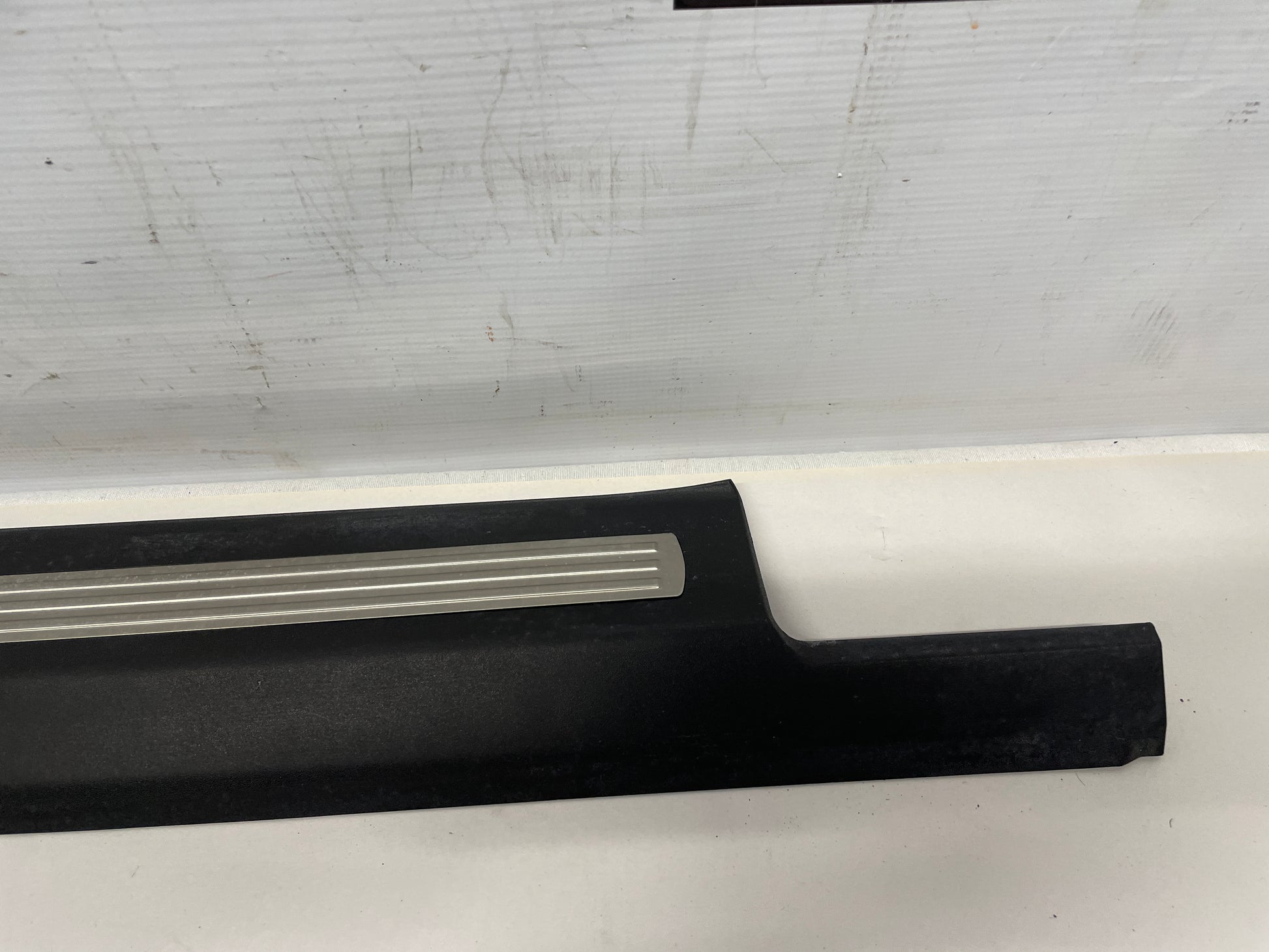 2014 Chevy SS Sedan RH Passenger Front Scuff Sill Plate OEM - Day's Parts Yard