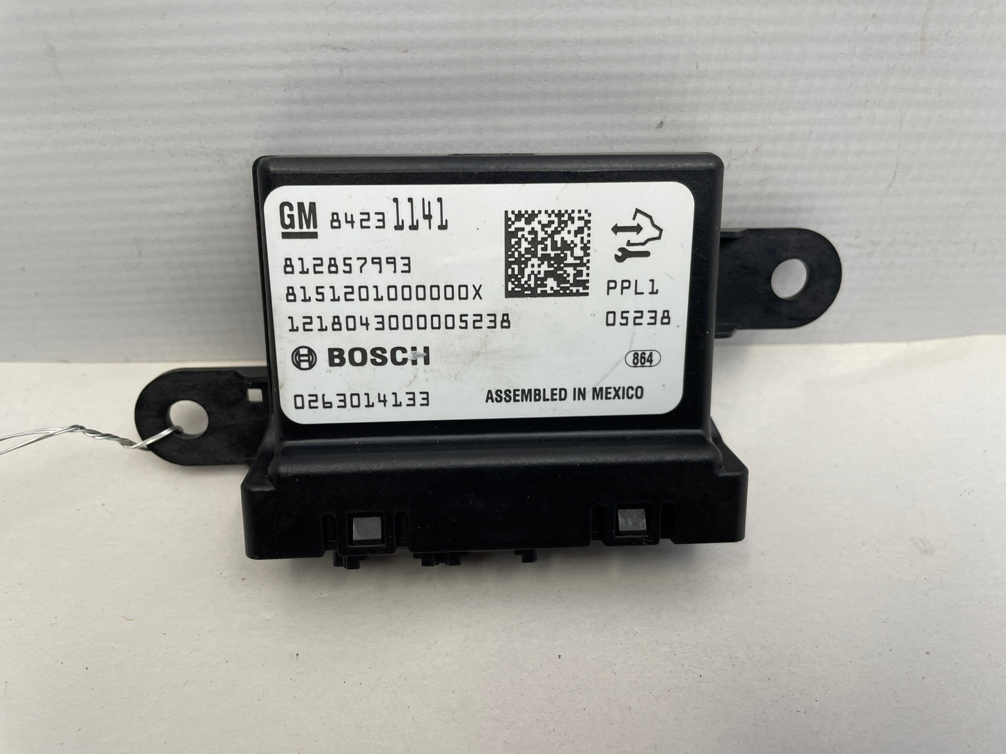 2018 Chevy Camaro SS Park Assist Control Module OEM - Day's Parts Yard