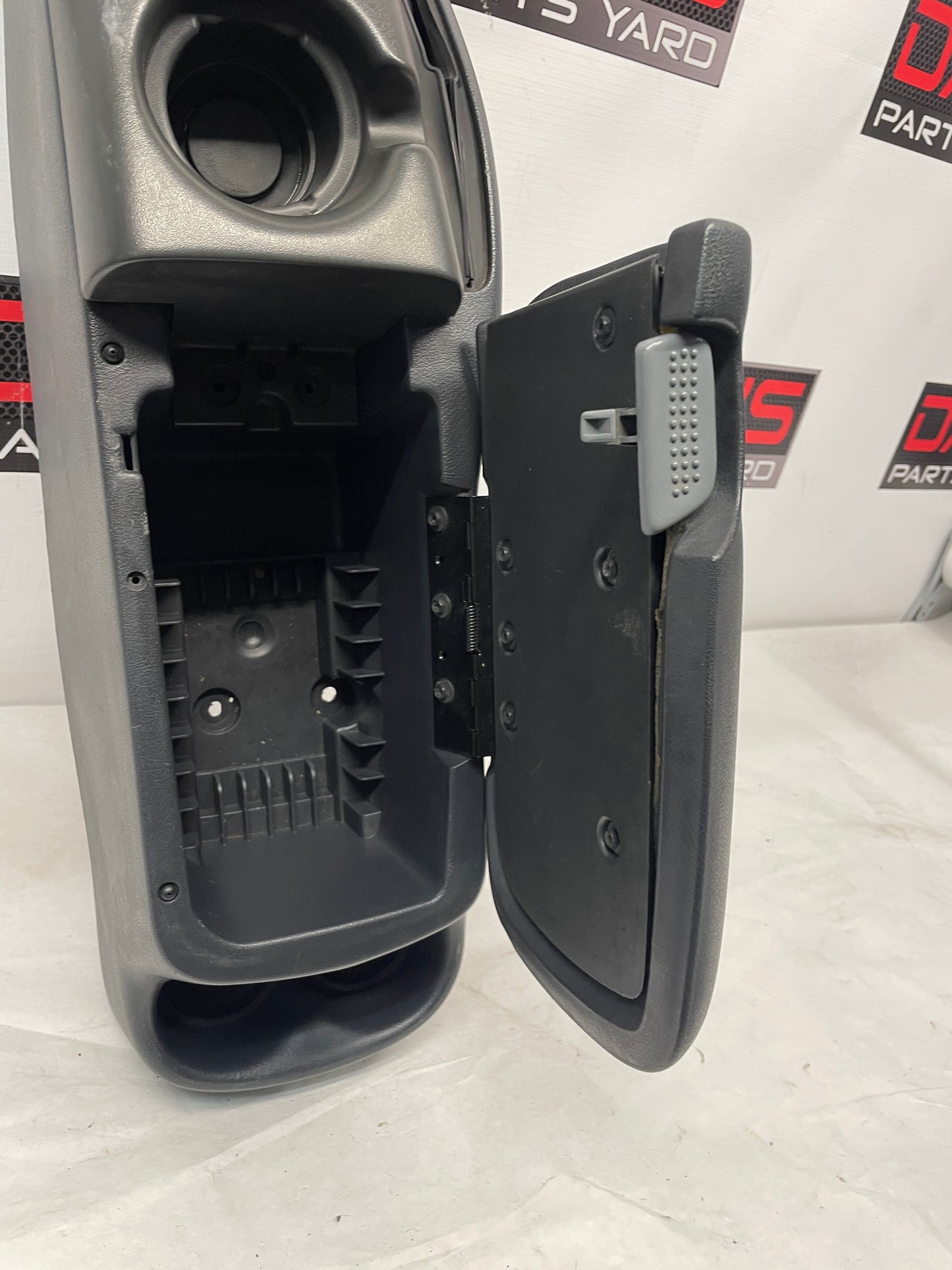 1999 Chevy Camaro Z28 SS Complete Center Console Arm Rest Assembly Gray Grey OEM