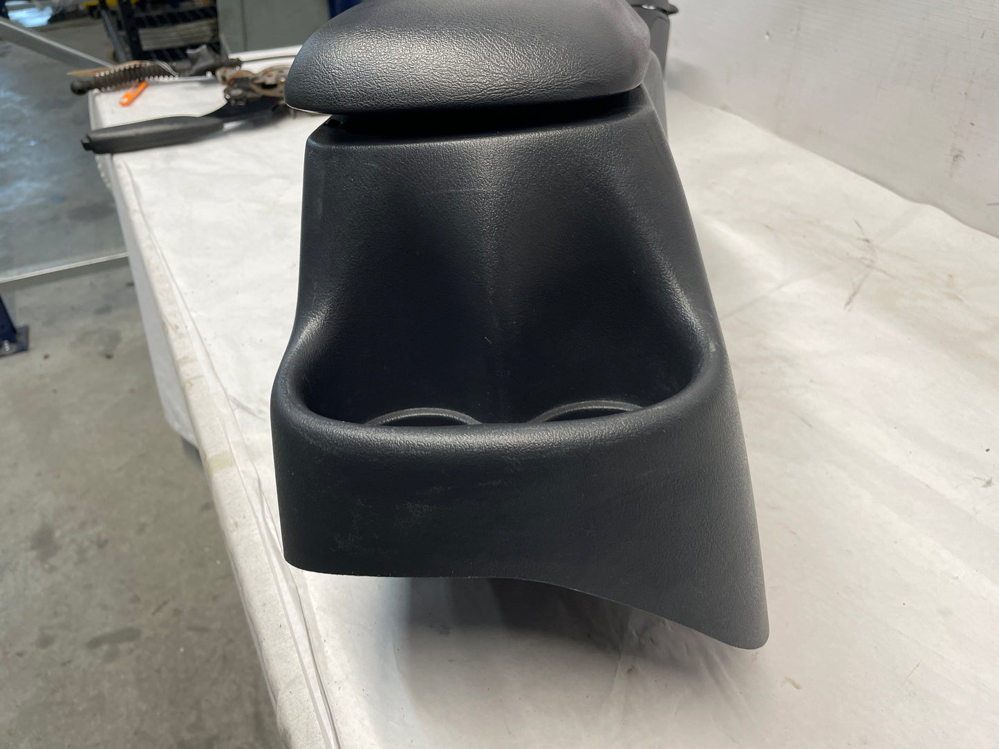 1999 Chevy Camaro Z28 SS Complete Center Console Arm Rest Assembly Gray Grey OEM