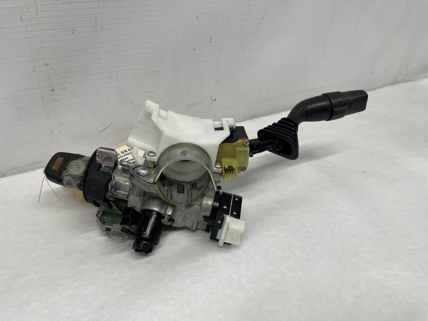2009 Pontiac G8 GT Steering Column Ignition w/ Key & Wiper Controls Arm OEM