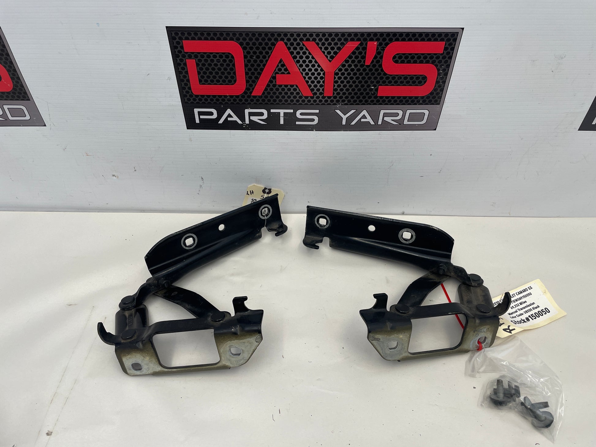 2010 Chevy Camaro SS RH & LH Hood Hinges OEM - Day's Parts Yard