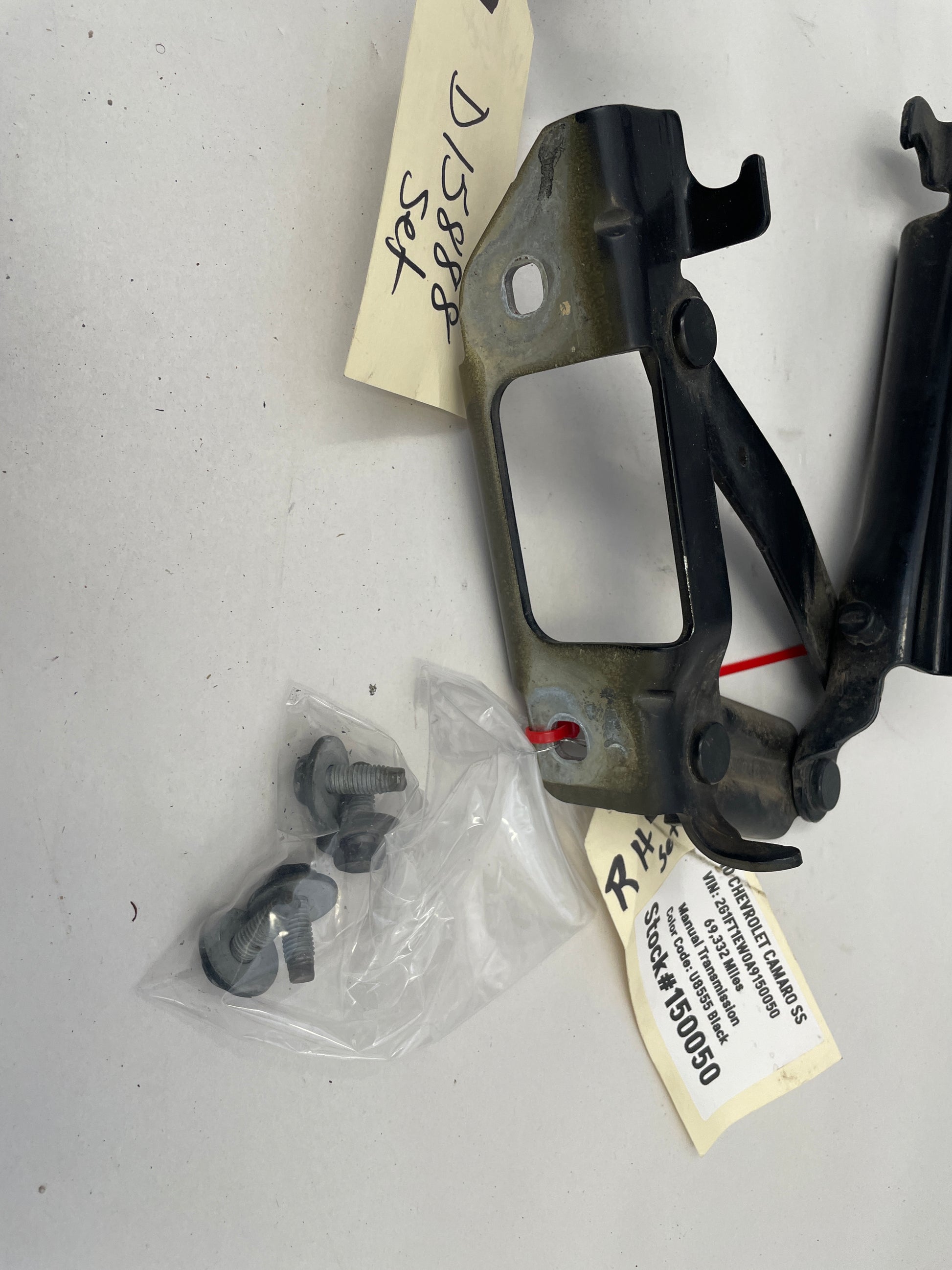 2010 Chevy Camaro SS RH & LH Hood Hinges OEM - Day's Parts Yard