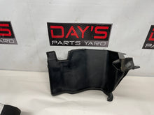 2014 Chevy SS Sedan Cabin Air Filter Heater Box Plastic Shroud Housing OEM - Day's Parts Yard