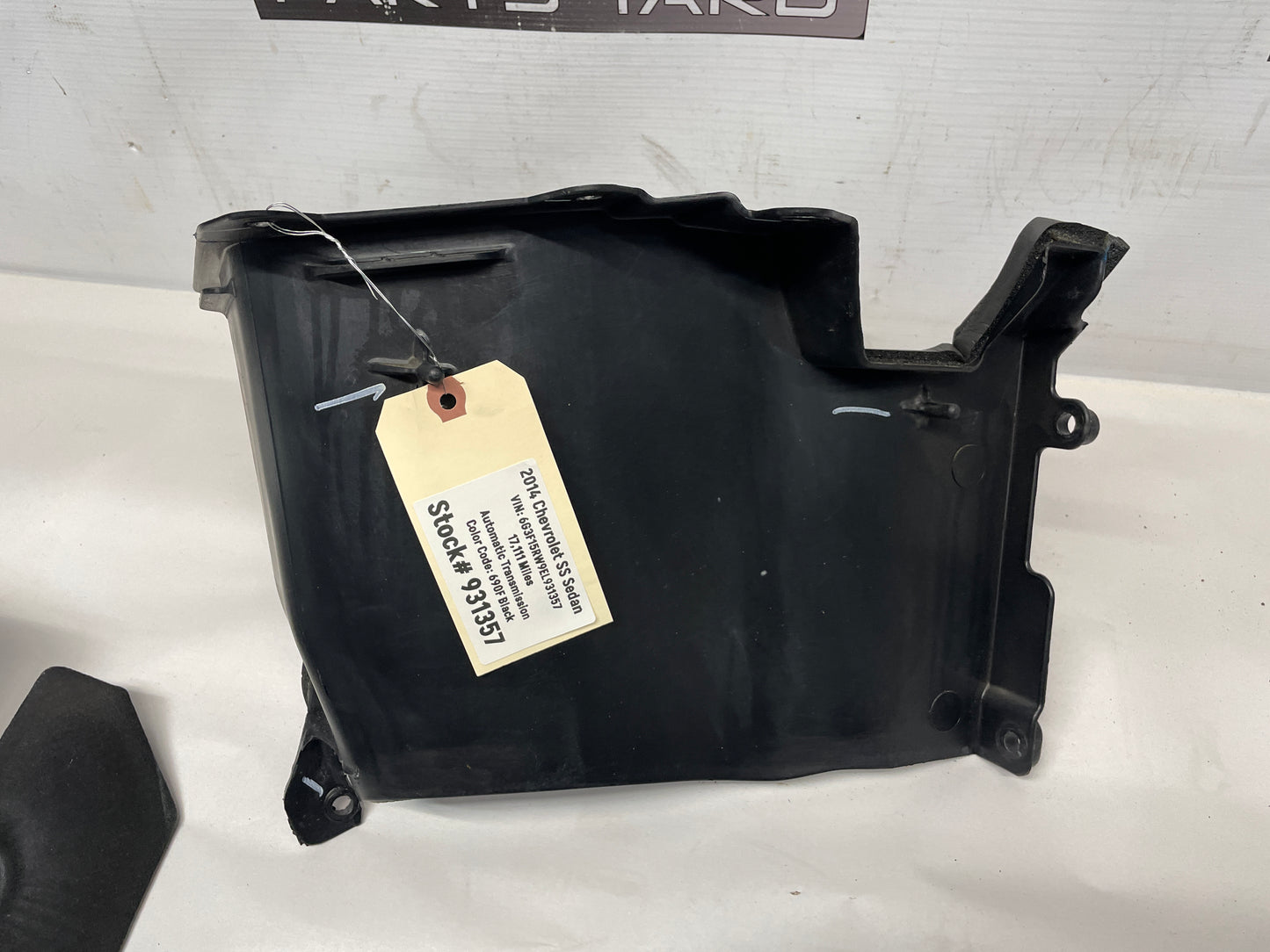 2014 Chevy SS Sedan Cabin Air Filter Heater Box Plastic Shroud Housing OEM - Day's Parts Yard