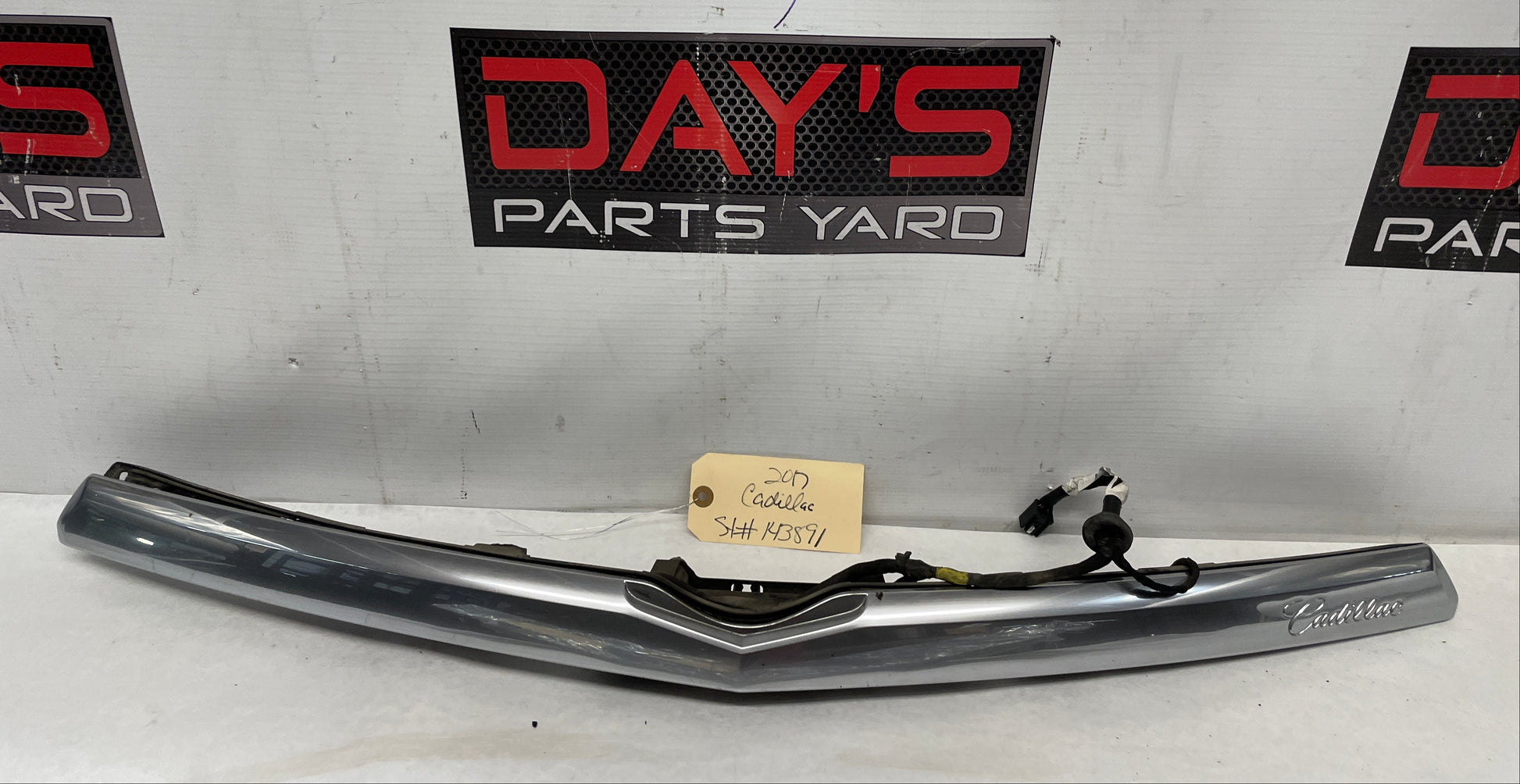 2017 Cadillac CTS-V Rear Spoiler w/ Integral 3rd Brake OEM - Day's Parts Yard