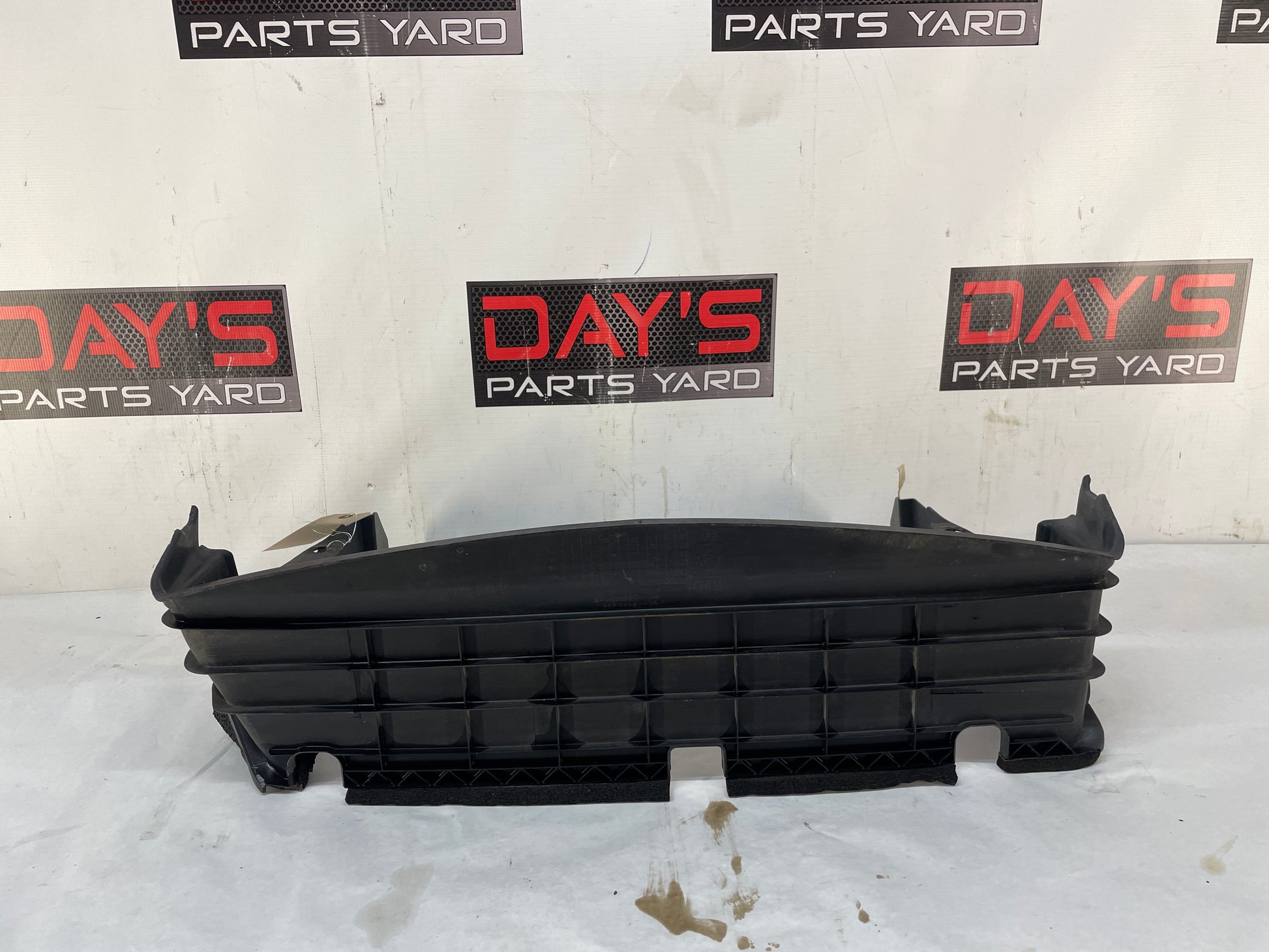 2013 Chevy Caprice PPV Radiator Support Splash Shield OEM - Day's Parts Yard