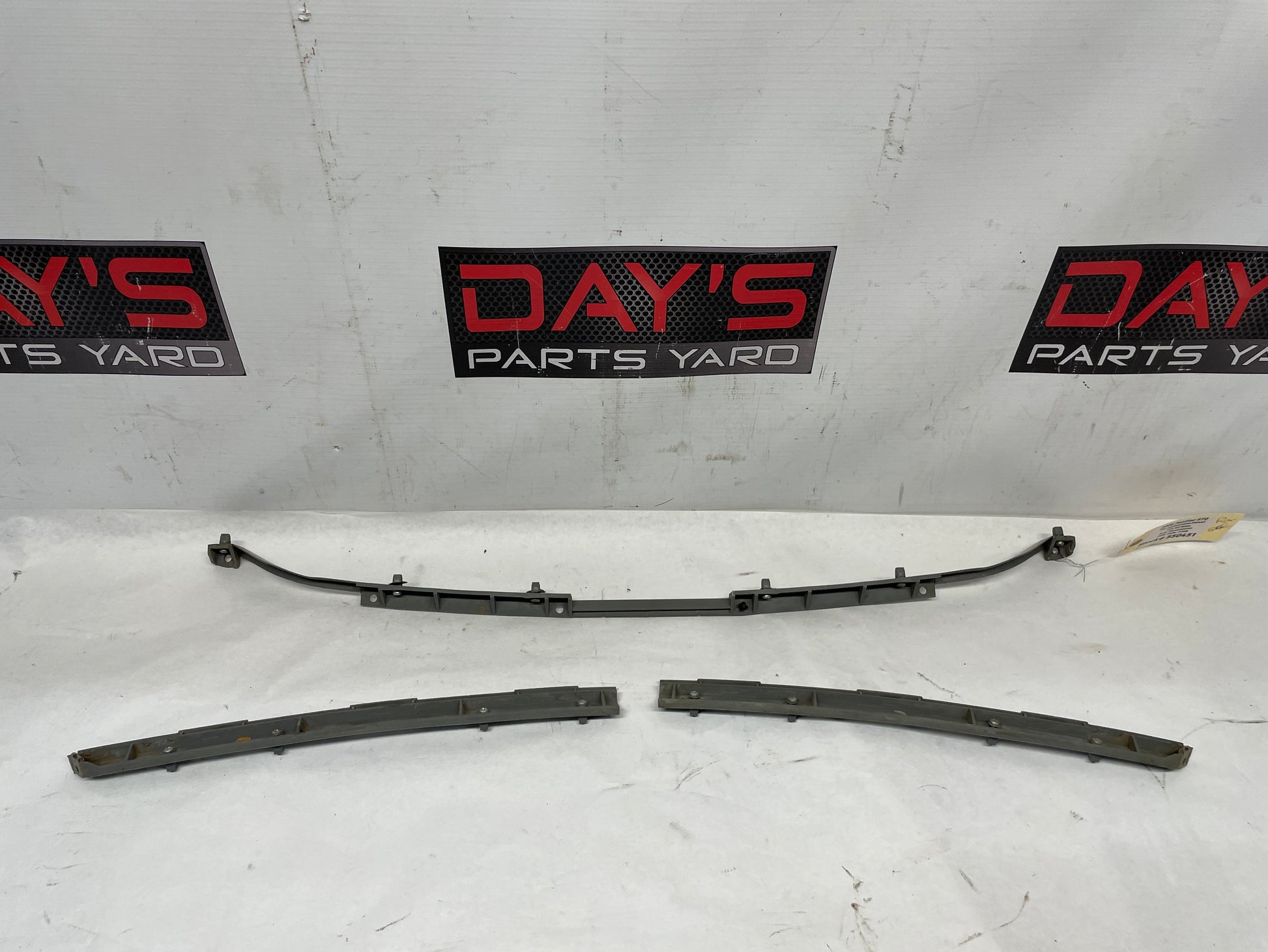 2006 Pontiac GTO Rear Bumper Brackets Guides Set OEM - Day's Parts Yard