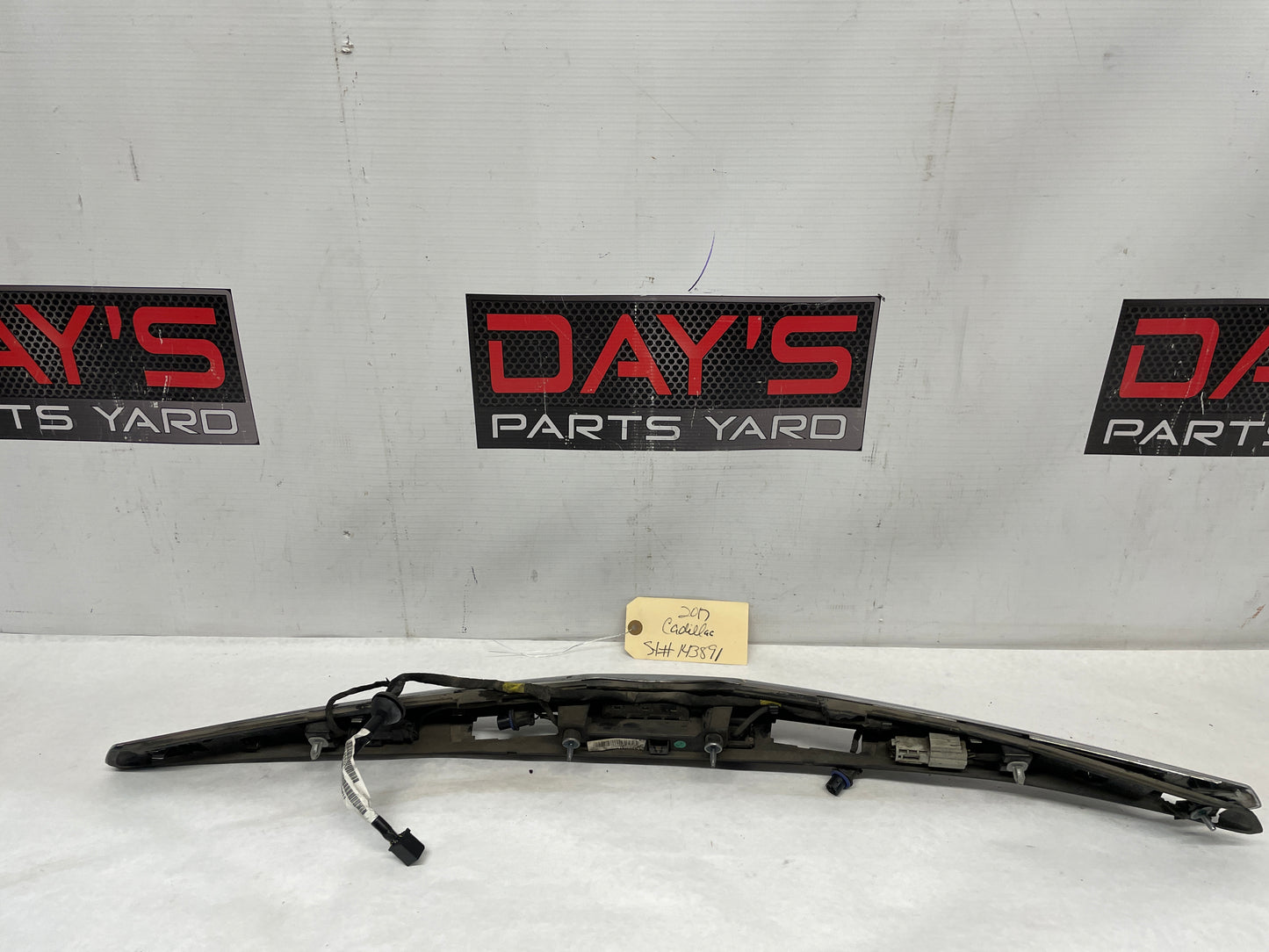 2017 Cadillac CTS-V Rear Spoiler w/ Integral 3rd Brake OEM - Day's Parts Yard