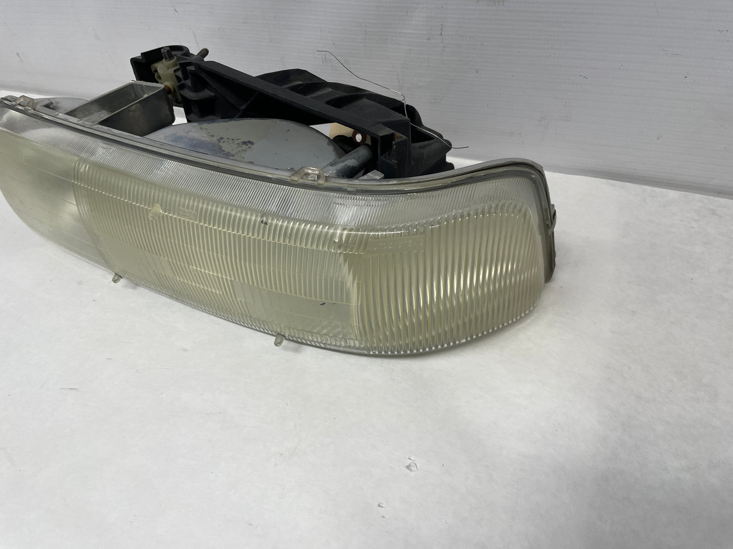 2003 Chevy Suburban LH Driver Upper Headlight Head Light Lamp OEM - Day's Parts Yard