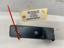 2006 Pontiac GTO RH Passenger Fender Side Skirt Rocker Molding Support Bracket OEM - Day's Parts Yard