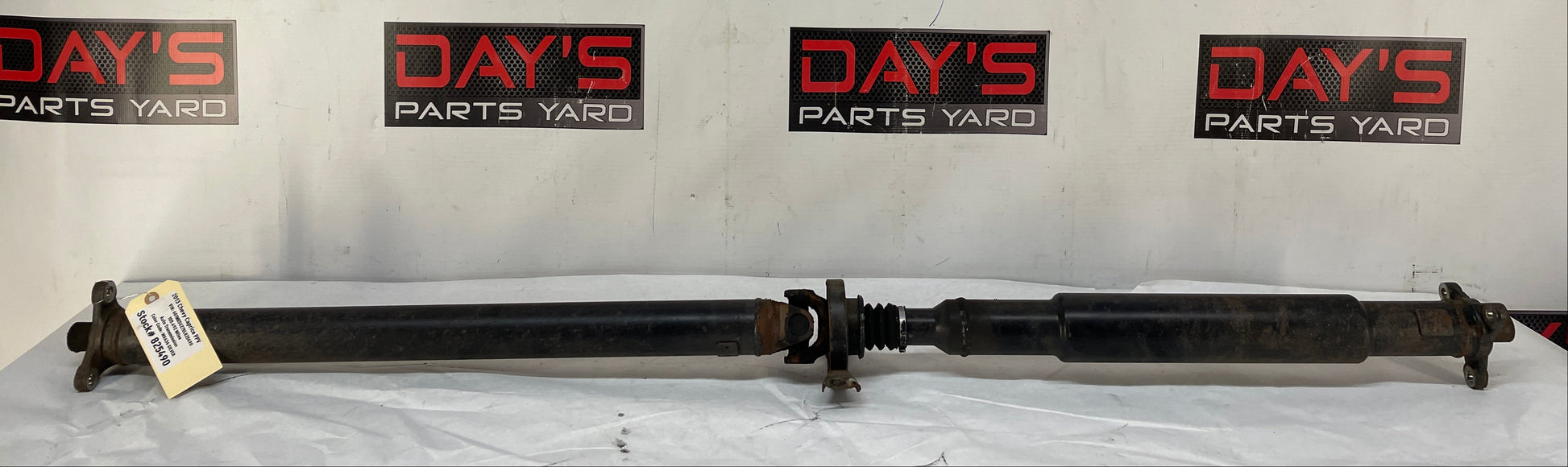 2013 Chevy Caprice PPV Drive Shaft Driveshaft Driveline Propeller Shaft OEM - Day's Parts Yard