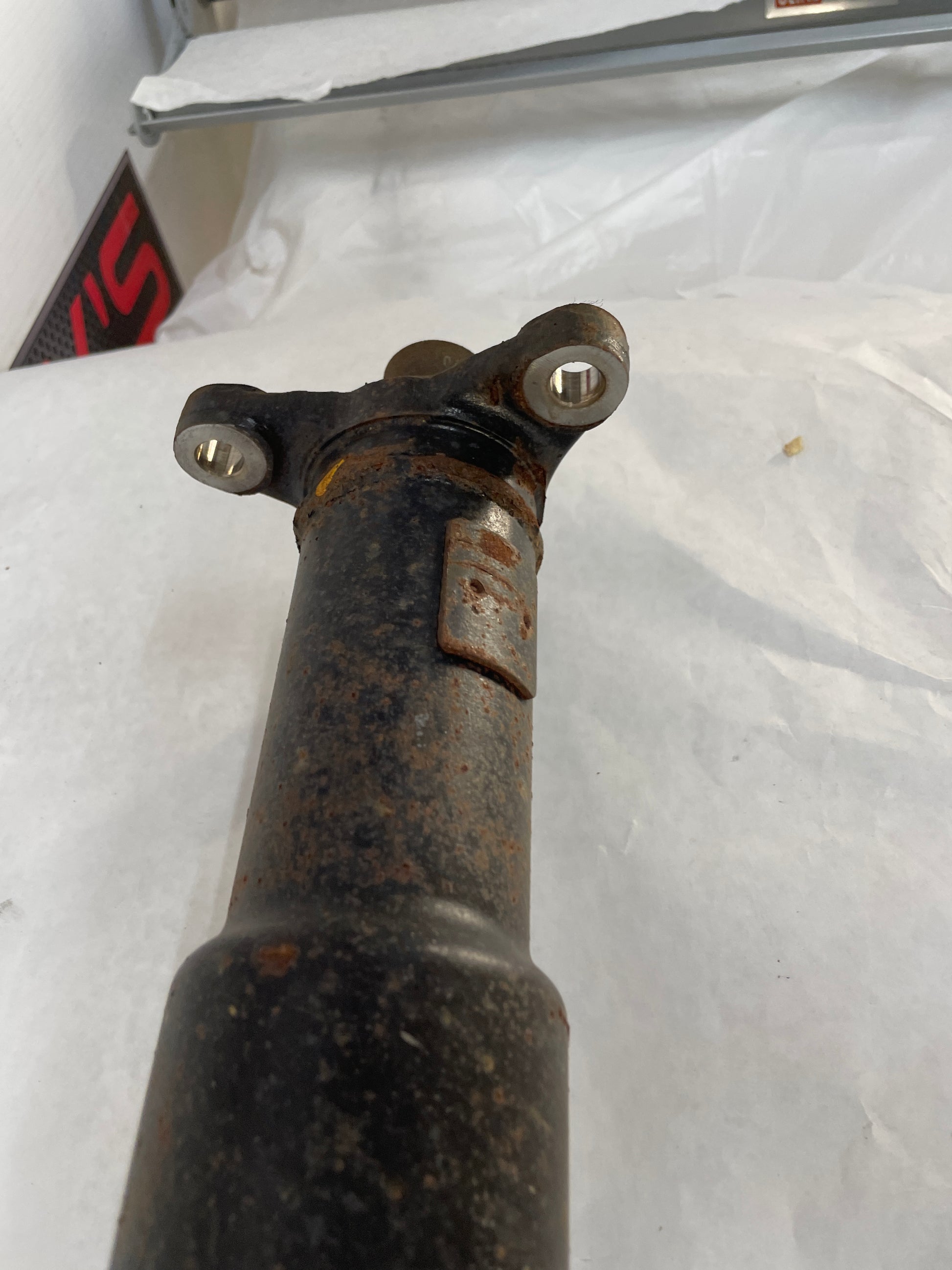 2013 Chevy Caprice PPV Drive Shaft Driveshaft Driveline Propeller Shaft OEM - Day's Parts Yard