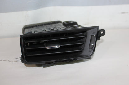 2014 GMC Sierra K1500 Denali RH Passenger Dash Air Vent OEM