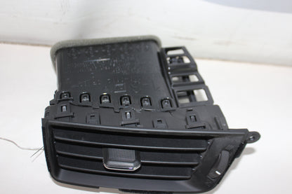 2014 GMC Sierra K1500 Denali RH Passenger Dash Air Vent OEM