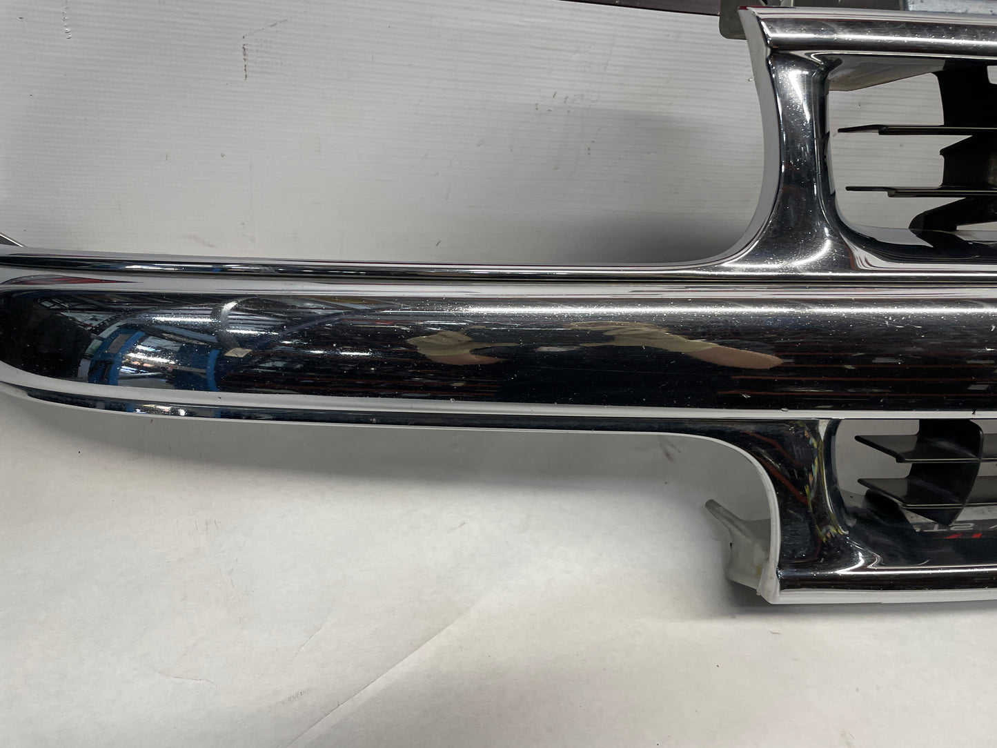 2003 Chevy Suburban Chrome Front Grille OEM