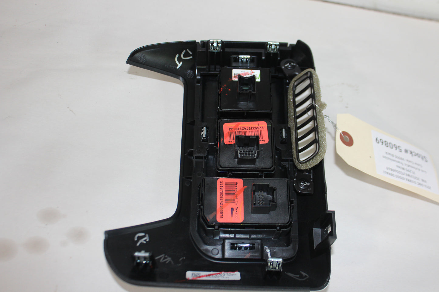 2014 GMC Sierra K1500 Denali LH Driver Dash Trim Vent Headlight Transfer Case Trailer Brake OEM