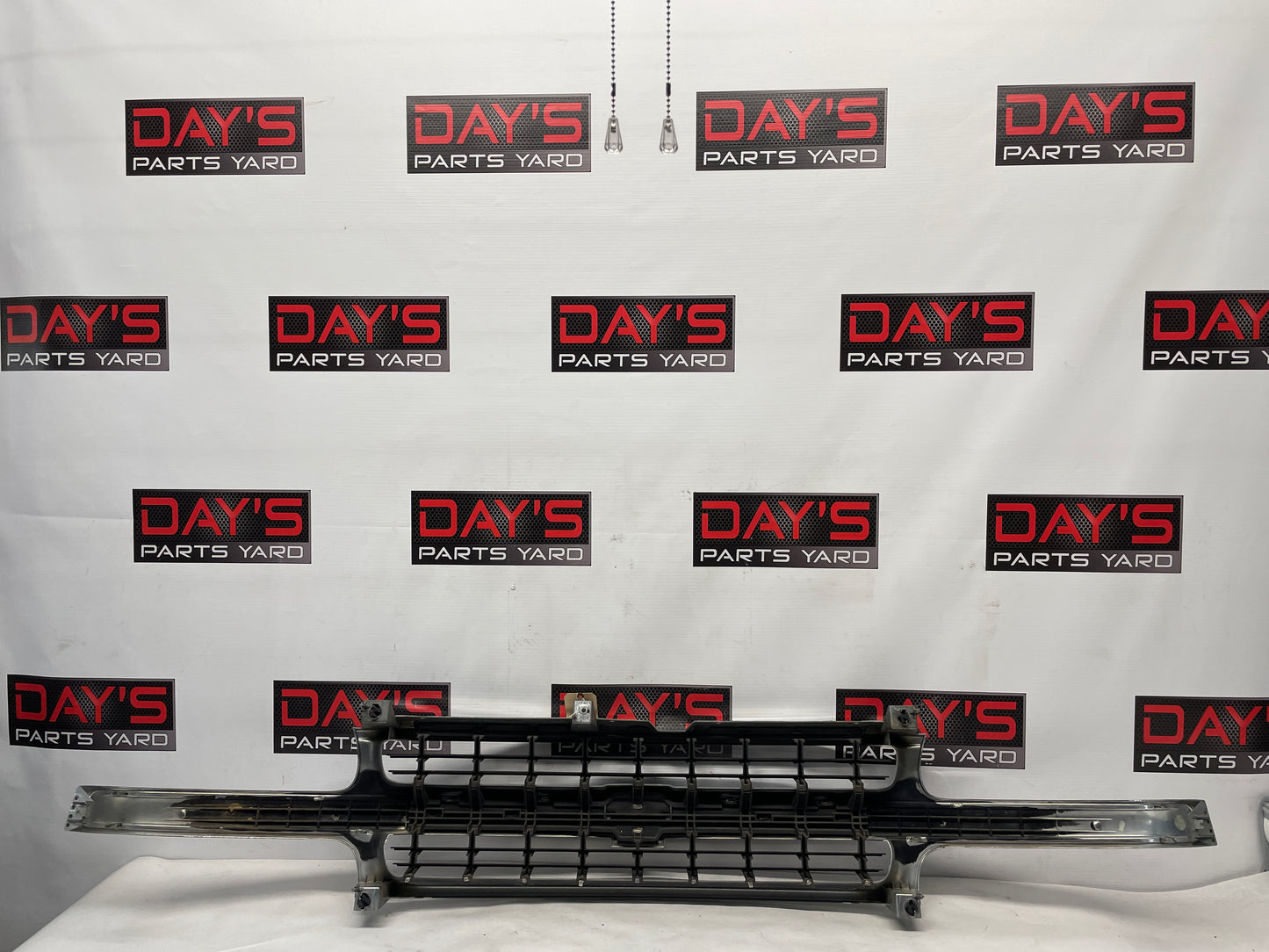 2003 Chevy Suburban Chrome Front Grille OEM