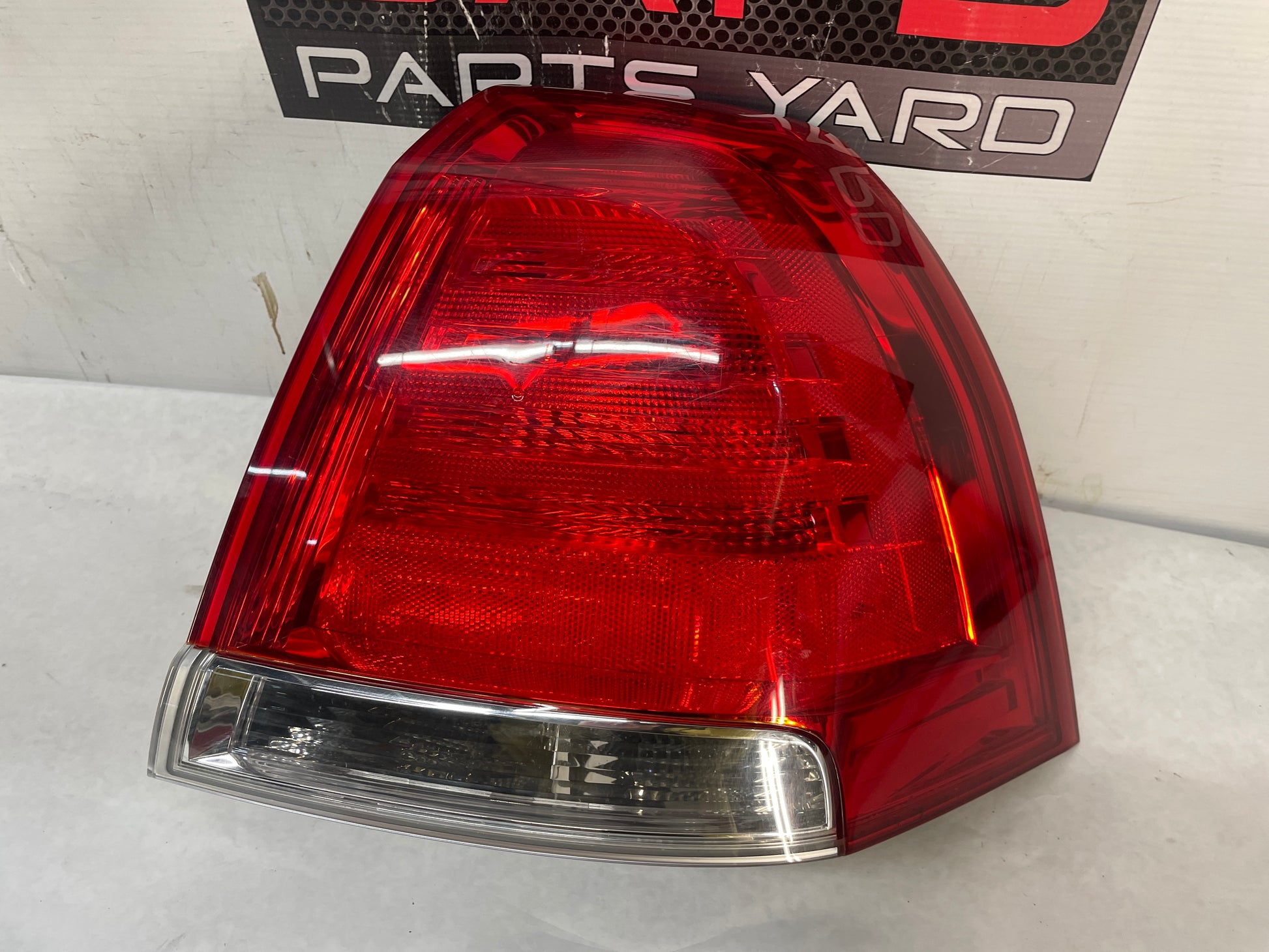 2013 Chevy Caprice PPV RH Passenger Taillight Tail Light Lamp OEM - Day's Parts Yard