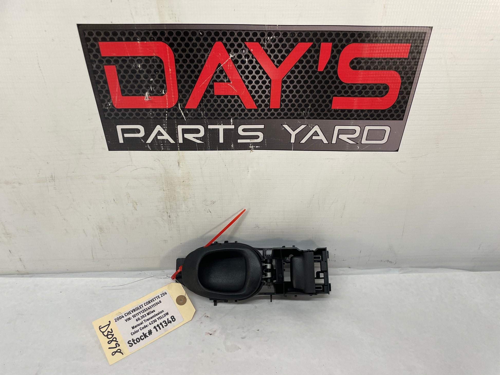 2004 Chevy C5 Corvette Z06 RH Passenger Interior Door Handle OEM - Day's Parts Yard